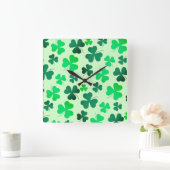 Green Shamrok Clover Pattern Quadratische Wanduhr (Zuhause)