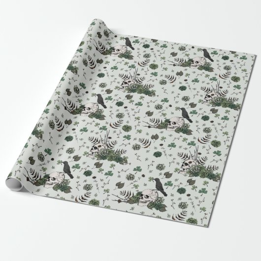 Green Skull und Rose Pattern St Patricks Day Goth Geschenkpapier (Ungerollt)