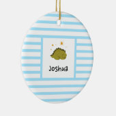 Green Sleepy Baby Dino | Baby Blue Stripe Modern Keramik Ornament (Rechts)