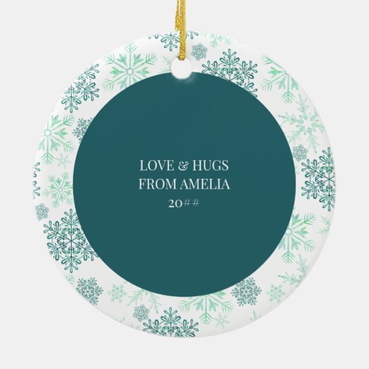 Green Snowflake Merry Bright und Weihnachten Foto Keramik Ornament (Hinten)