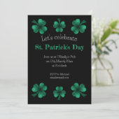 Green Sparkle Shamrock St. Patrick's Day Black Einladung (Stehend Vorderseite)