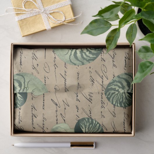 Green Spiral Seashells auf Tan Decoupage Seidenpapier (Geschenk)