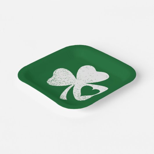 Green St Patricks Day Irish Patty's Heart Kleeblat Pappteller (Gewinkelt)