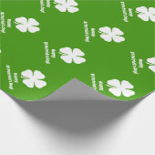 Green St Patrick's Day Kleeblatt Packpapier (Ecke)