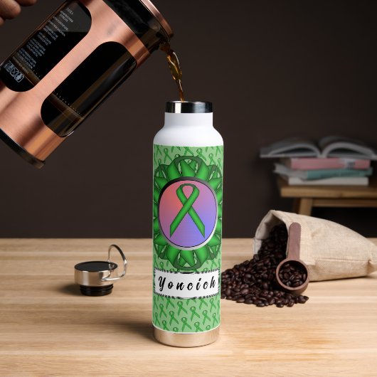 Green Standard Ribbon von Kenneth Yoncich Trinkflasche (Kaffee)