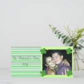 Green Stripes St. Patrick's Foto Card (Stehend Vorderseite)