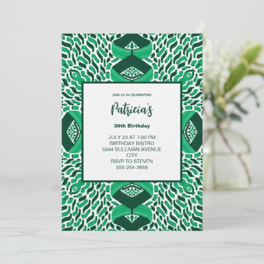 Green Symmetric Pattern Birthday Invitation Einladung (Stehend Vorderseite)