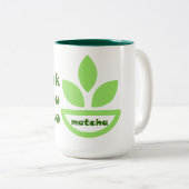 Green Tea Cheers: Danke Matcha Zweifarbige Tasse (VorderseiteRechts)