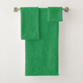 Green textured surface with swirling pattern badhandtuch set (Insitu)
