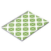 Green Trendy Triangle Pattern Notizblock (Linke Seite)