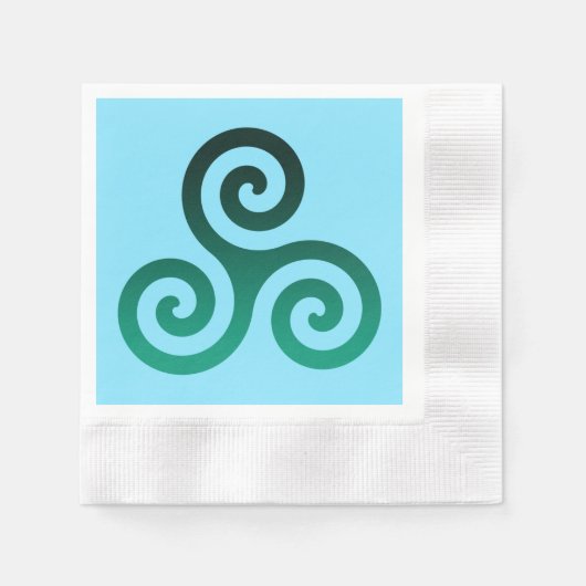 Green Triskele Ancient Celtic Symbol Sky Blue Serviette (Vorderseite)
