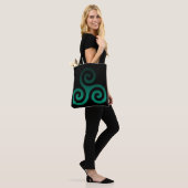 Green Triskele Black Tasche (Am Model)
