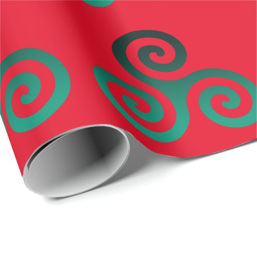 Green Triskele Symbol Rot Geschenkpapier (Rolleneckpunkt)