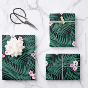 Green Tropical Palm Blätter mit Hibiskus Blume