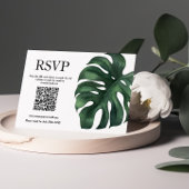 Green Tropical Palm Blätter QR Code Response Card RSVP Karte
