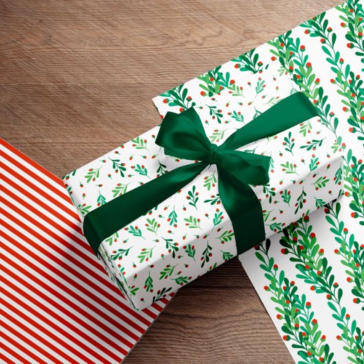 Green Twigs & Red Berries Weihnachtsmuster Geschenkpapier Set