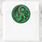 Green und Black Dragon Phoenix Yin Yang Runder Aufkleber (Tasche)