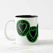 Green und black Hearts 3 zweifarbige Tasse (Links)