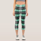 Green und Black Plaid Scottish Tartan Pattern Capri Leggings (Vorderseite)