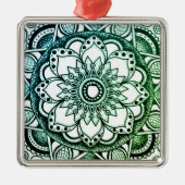 Green und Blue Sharpie Mandala Ornament Aus Metall (Vorne)