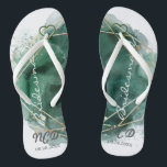 Green und Gold Bridesmaid für Monogram Badesandalen<br><div class="desc">Sie werden diese Bräune (auch in Weiß in meiner Sammlung verfügbar) Hintergrund mit grün und goldfarben geometrischen Rahmen mit goldenen Glitzer Texturen Liebe. Ideal für Ihre Hochzeitsfeiern!</div>