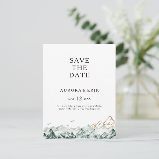 Green und Gold Mountain Save the Date Postcard Einladungspostkarte (Stehend Vorderseite)