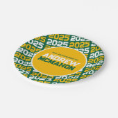 Green und Gold Personalisierter Abschluss Pappteller (Schrägansicht)