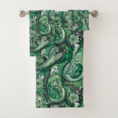 Green und Grey Paisley Pattern Badhandtuch Set (Insitu)