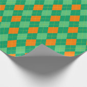 Green und Orange Raute St. Patrick's Day Pattern Geschenkpapier (Ecke)