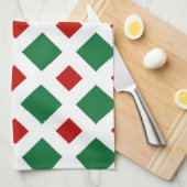 Green und Red Diamonds auf White Geschirrtuch (Viertel Falte)