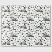 Green und White Skull Pattern St Patricks Day Goth Geschenkpapier (Flach)