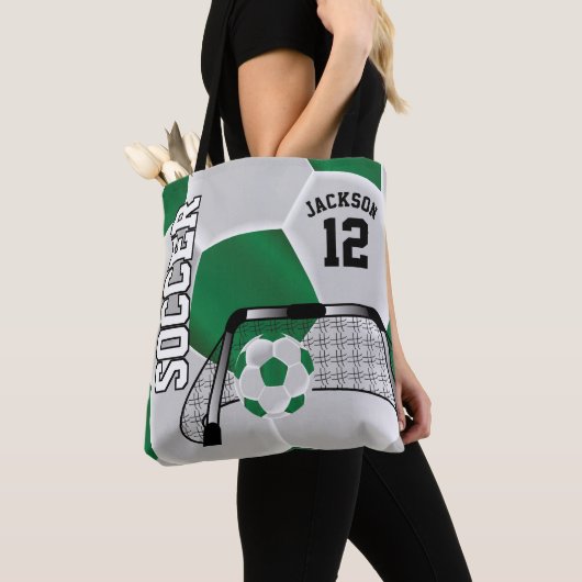 Green und White Soccer Ball Tasche (Von Nahem)