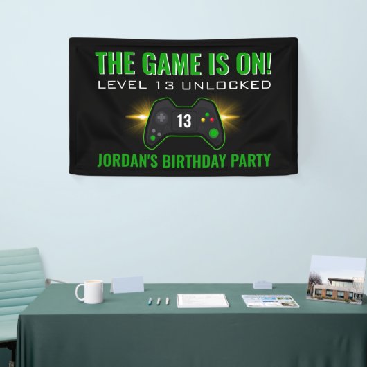 Green Video Game Birthday Banner (Messeveranstaltung)