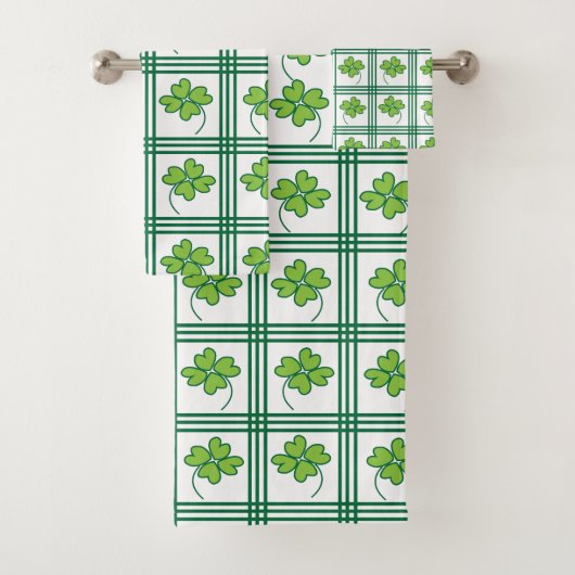 Green Vierblättriges Kleeblatt St Patricks Day Pat Badhandtuch Set (Insitu)
