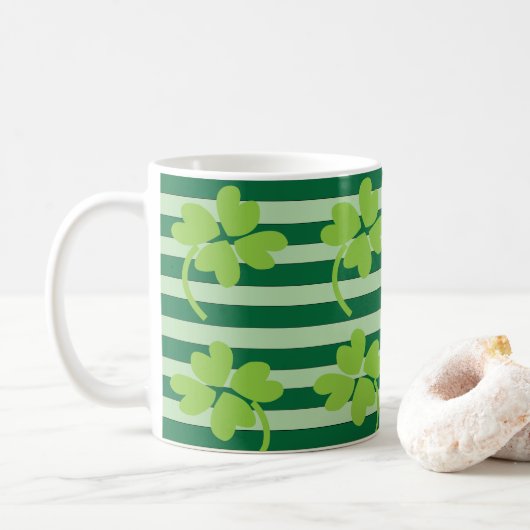 Green Vierblättriges Kleeblatt St Patricks Day Pat Kaffeetasse (Mit Donut)