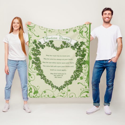 Green Vintag Banner Irish Sessing Clover Heart Fleecedecke (Beispiel)