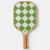 Green White Checkered Pattern Monogram Play Nice Pickleball Schläger (Vorderseite)
