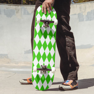 Green White Harlequin Diamonds Schachbretts Design Skateboard