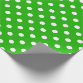Green White Polka Dots Design Geschenkpapier (Ecke)