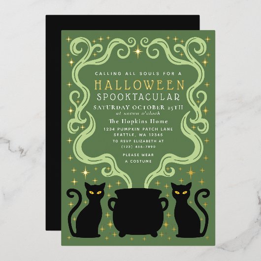 Green Witchy Black Cat Cauldron Halloween Party Folieneinladung (Vorderseite/Rückseite)