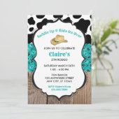 Green Wood Cowprint Rodeo Wild West Geburtstag Einladung (Stehend Vorderseite)