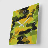 Green Yellow Camouflage Pattern Quadratische Wanduhr (Winkel)