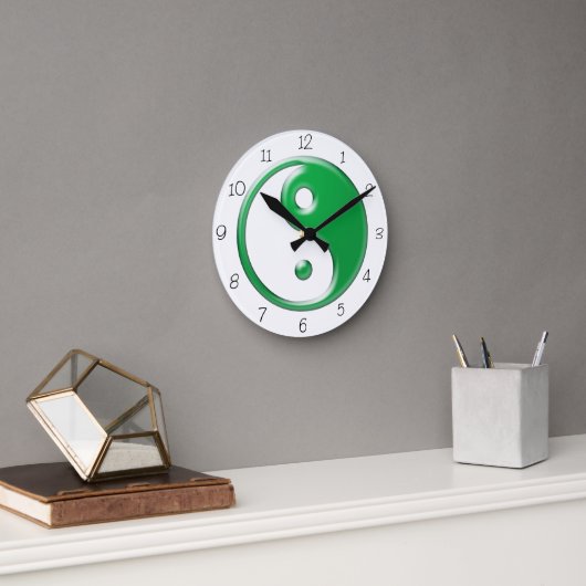 Green Yin Yang Round Clock Runde Wanduhr (Büro)