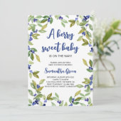 Greenery Blueberry Baby Shower Einladung (Stehend Vorderseite)