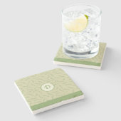 Greenery Chic Blätter Monogram Steinuntersetzer (Seitenansicht)