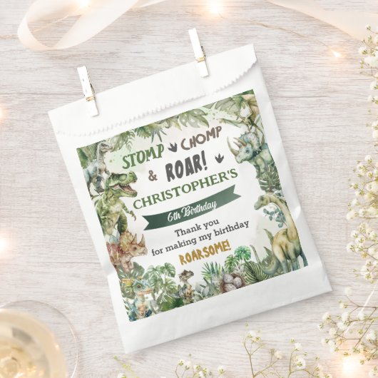 Greenery Dinosaurs Jurassic Boy Birthday Party Geschenktütchen (Ausgeschnitten)