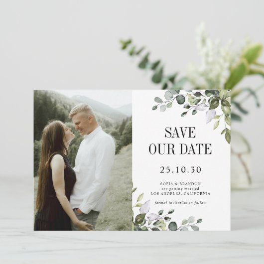 Greenery Eucalyptus Emerald Rustic Wedding Foto Save The Date (Stehend Vorderseite)
