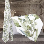 Greenery Eucalyptus Spray & Vines Wedding Neck Tie Krawatte<br><div class="desc">Eine elegante Wasserfarbe lackierte Hochzeitsackbindung mit Eukalyptusgrün mit einem zarten Blumenstrauß auf einem soliden,  weißen Hintergrund.</div>