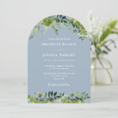 Greenery Floral Arch Dusty Blue QR Code Wedding Einladung (Stehend Vorderseite)