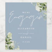 Greenery Floral Dusty Blue Engagement Party Weinetikett (Einzelnes Label)